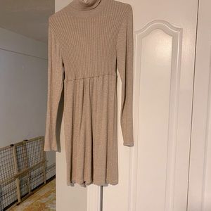 Women’s Apt9 turtleneck, sweater, midi, dress size L color, metallic champagne